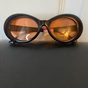 Black Oval Sunglasses with free chain